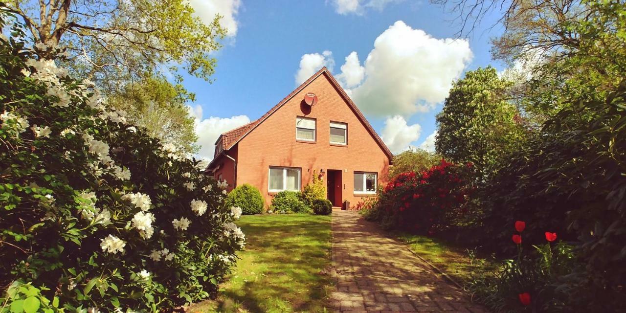 Ferienwohnung Schwantje Aurich Bagian luar foto